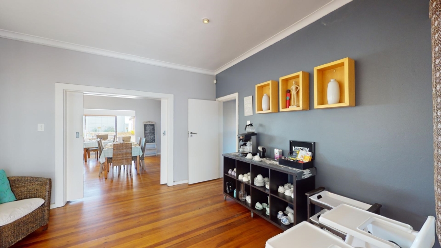 10 Bedroom Property for Sale in Summerstrand Eastern Cape